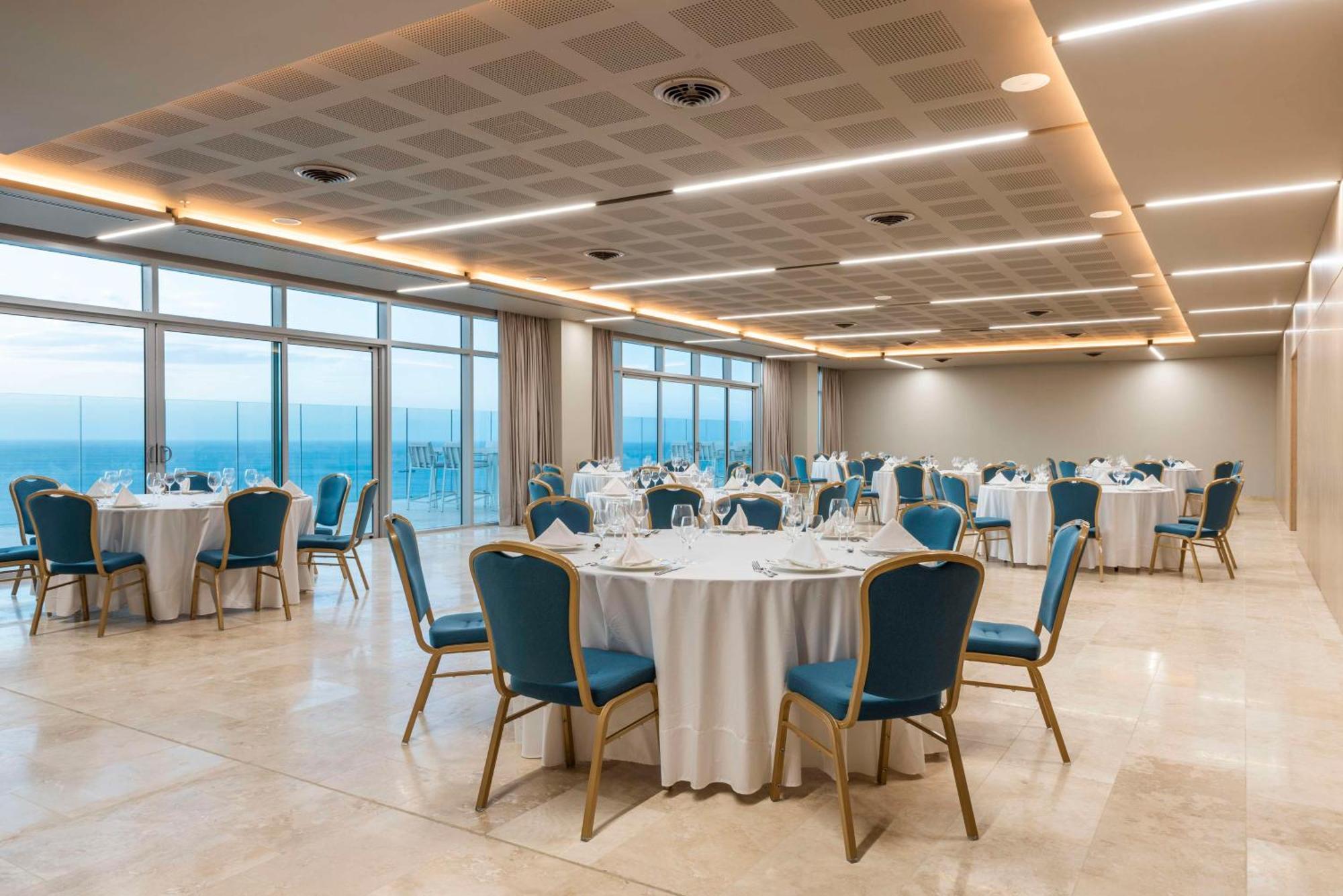 Hotel Hilton Santa Marta Extérieur photo